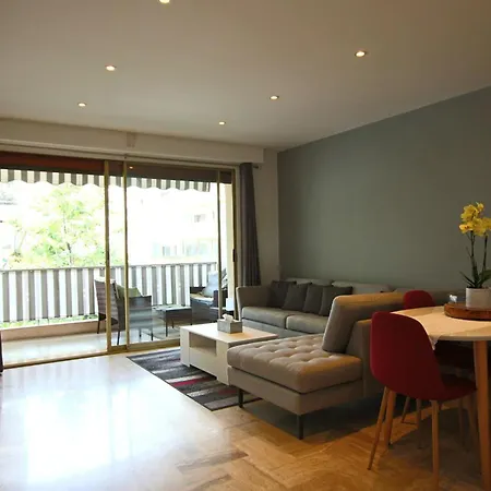 Air-Conditioned Apartment Of 90 M2 Only 200 Meters Away From The Croisette